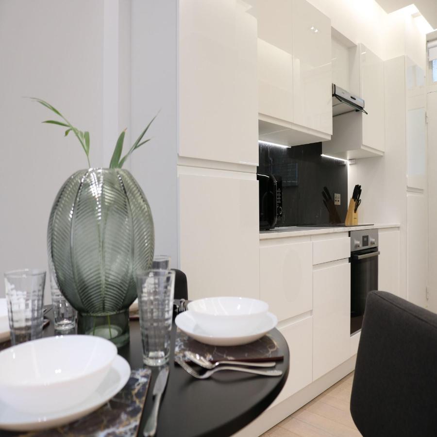 Phaedrus Living: City Center Luxury Flat Clarewood 런던 외부 사진